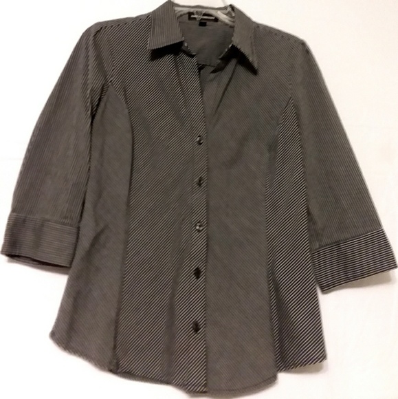 Express Design Studio Button up - Picture 2 of 3